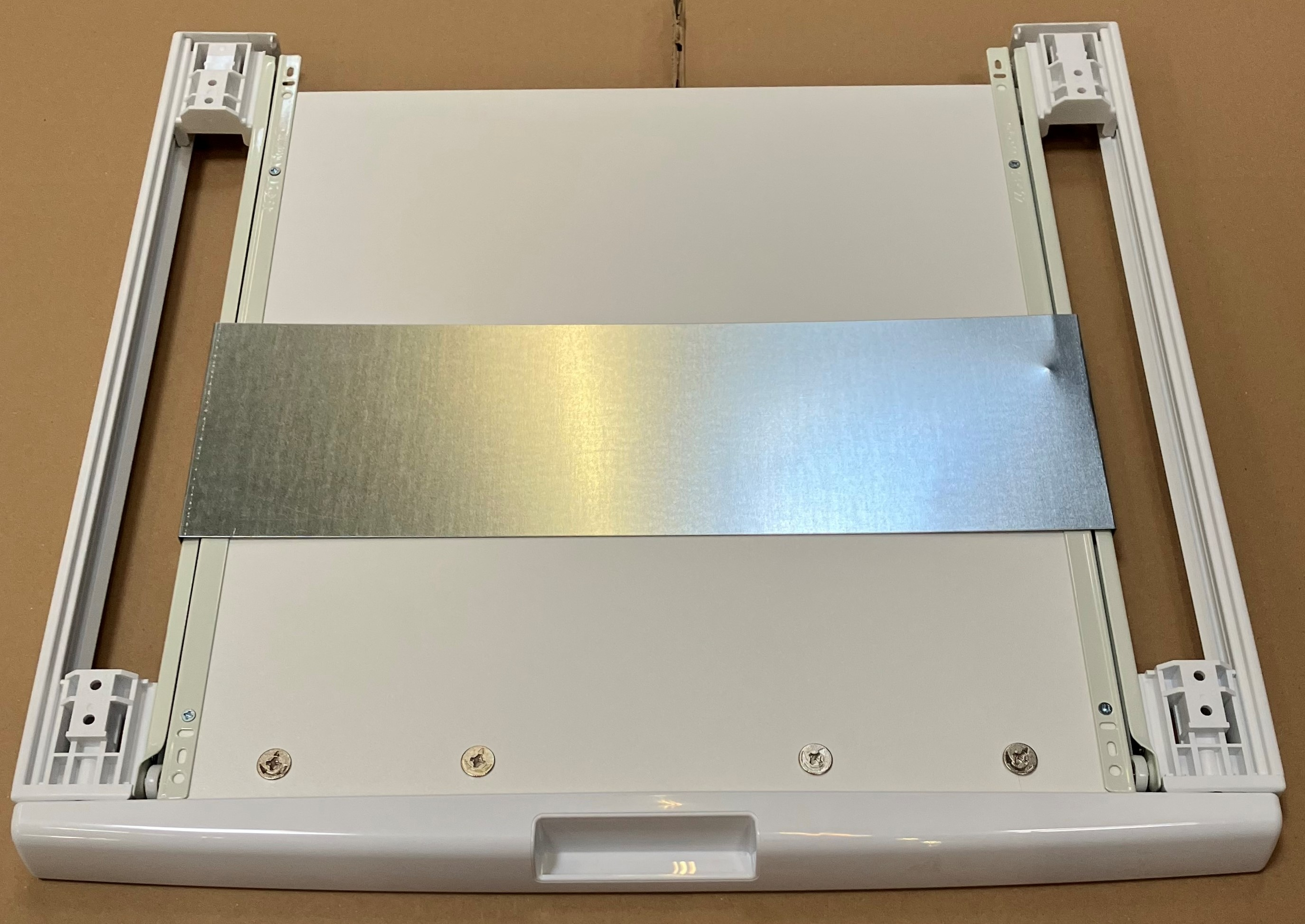 OUTLET  Łącznik pralka - suszarka z półką BOSCH WTZ 11400 Biały