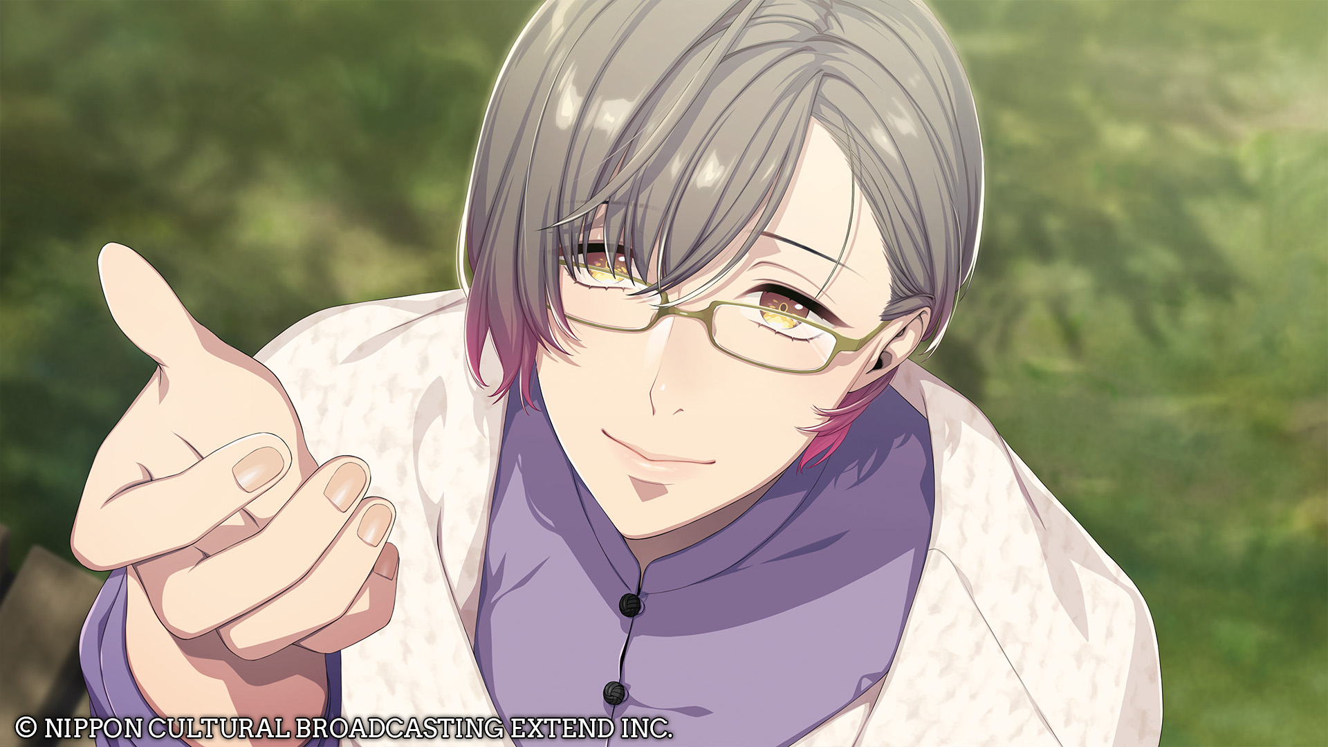 Hombre estilo anime con gafas, extendiendo la mano, sonriendo, en un entorno de parque.