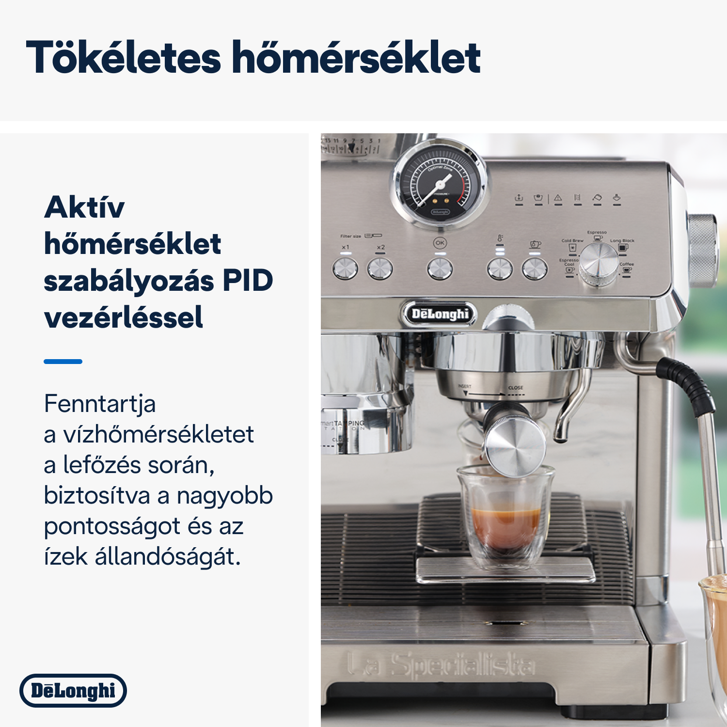Kávéfőző egy csésze eszpresszóval, a DeLonghi logója a sarokban.