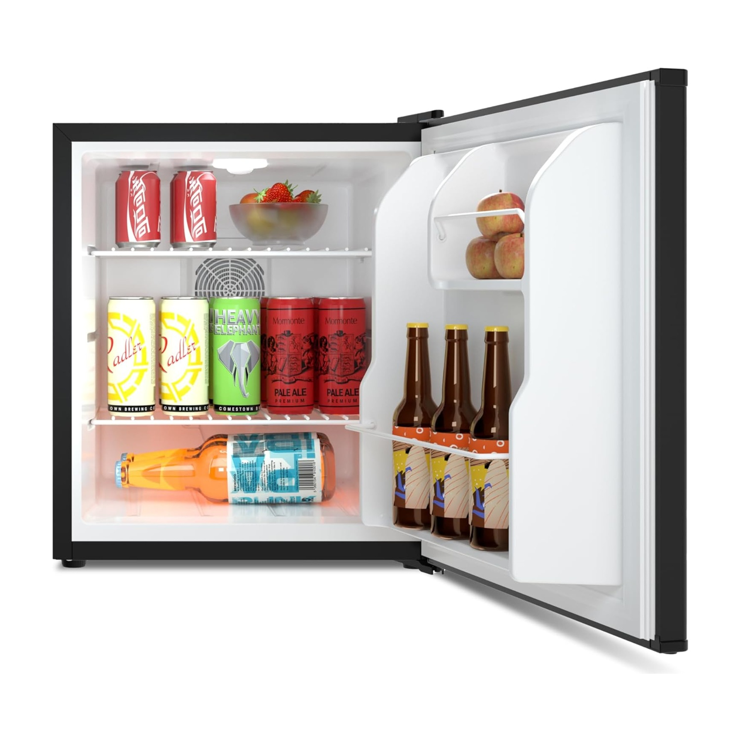 Mini frigo con porta aperta. Lattine, bottiglie, frutta all'interno. Esterno nero, interno bianco.