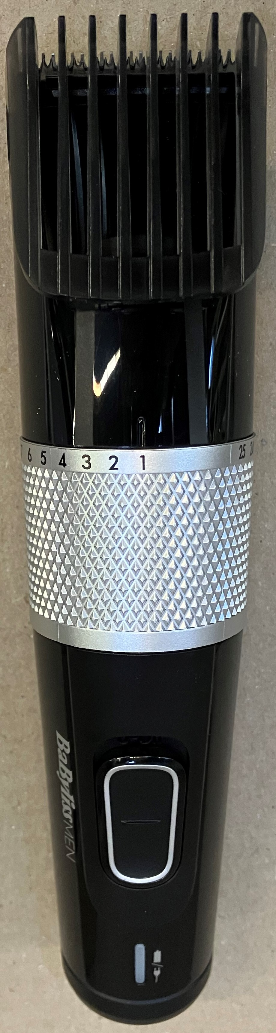 OUTLET - Maszynka do strzyżenia włosów BABYLISS Power Light E973E Czarno-srebrny