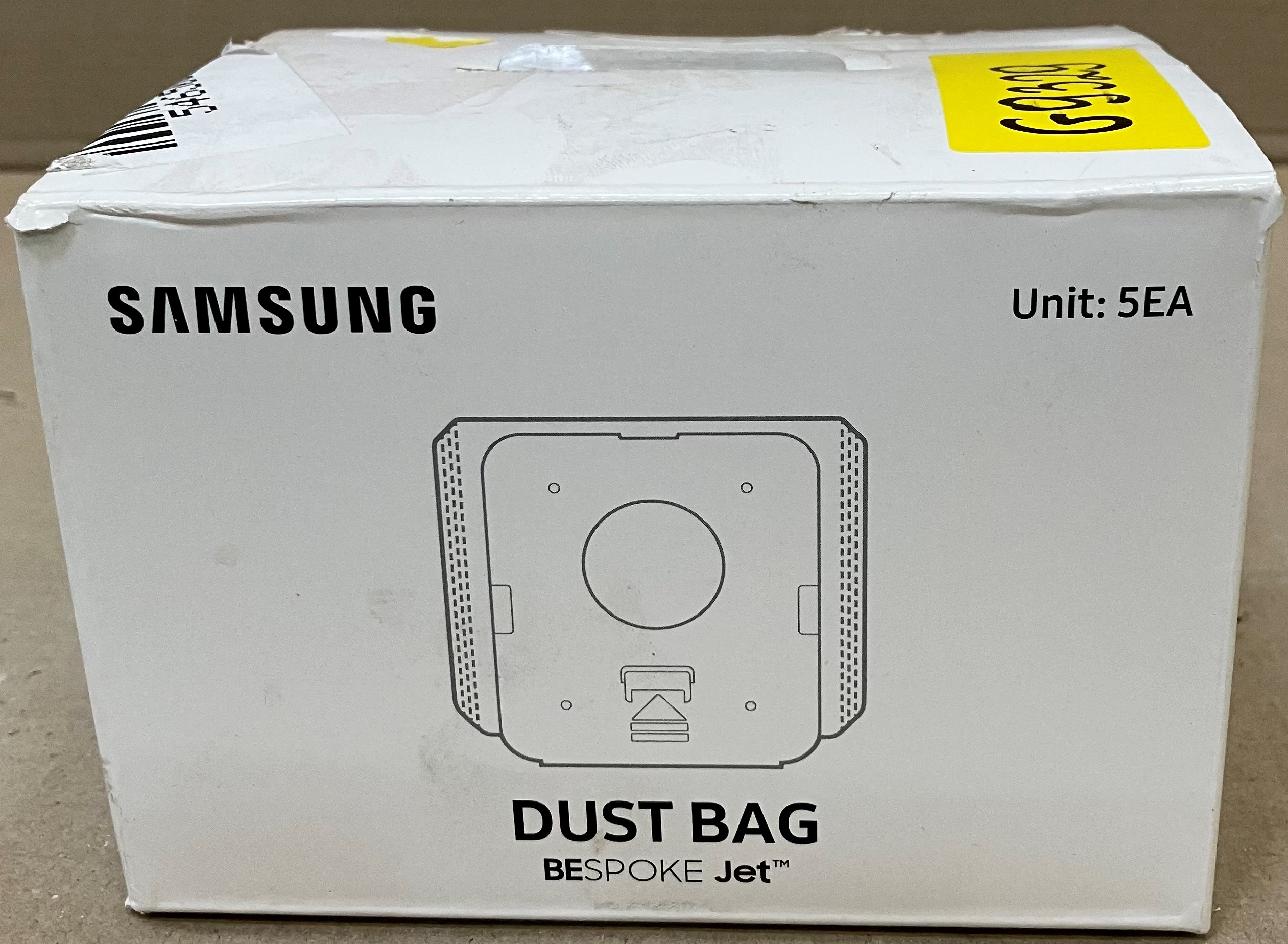 Białe pudełko na worek do odkurzacza Samsung z etykietą i napisem 'Dust Bag'.