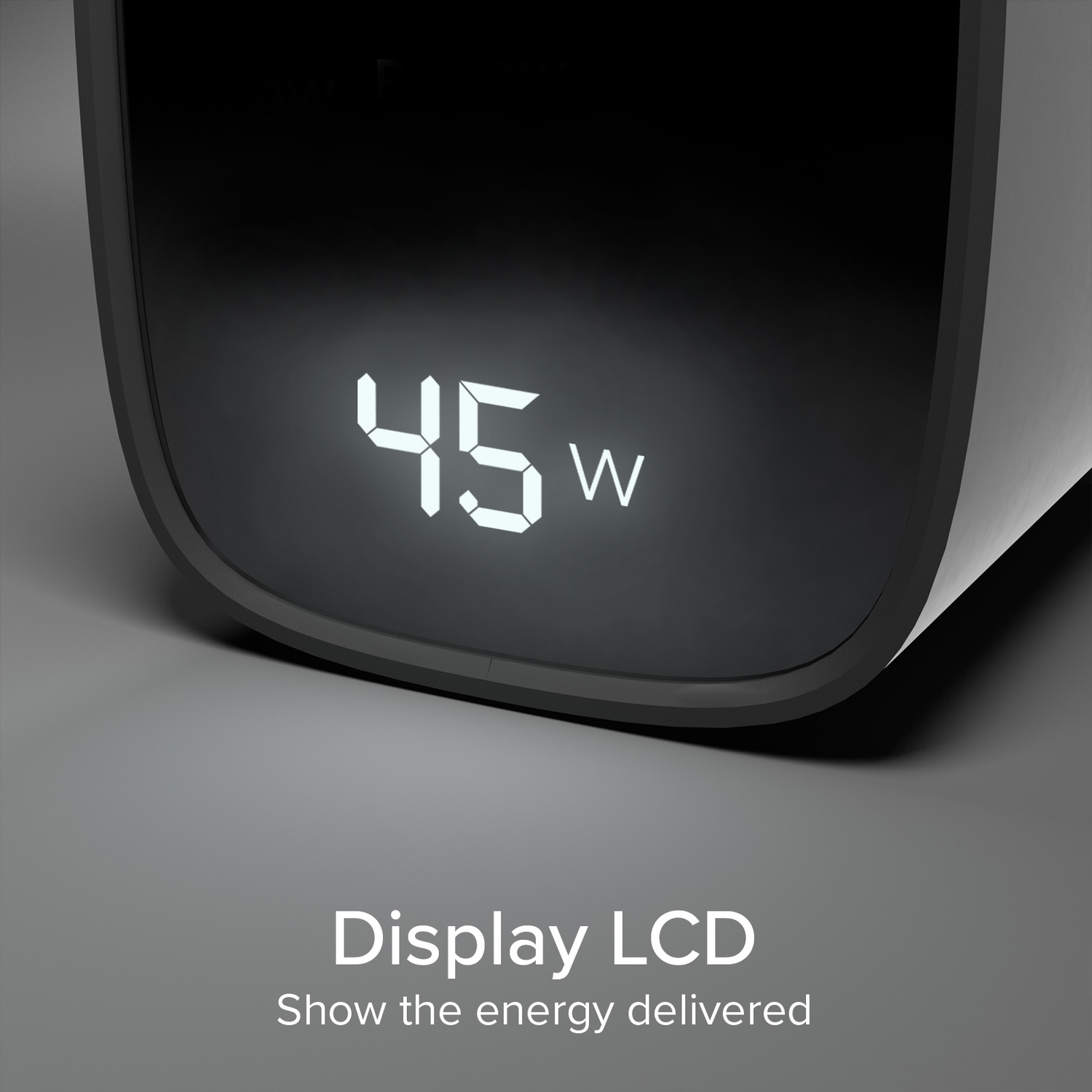 Gros plan de l'écran LCD du chargeur, affichant '45W'.