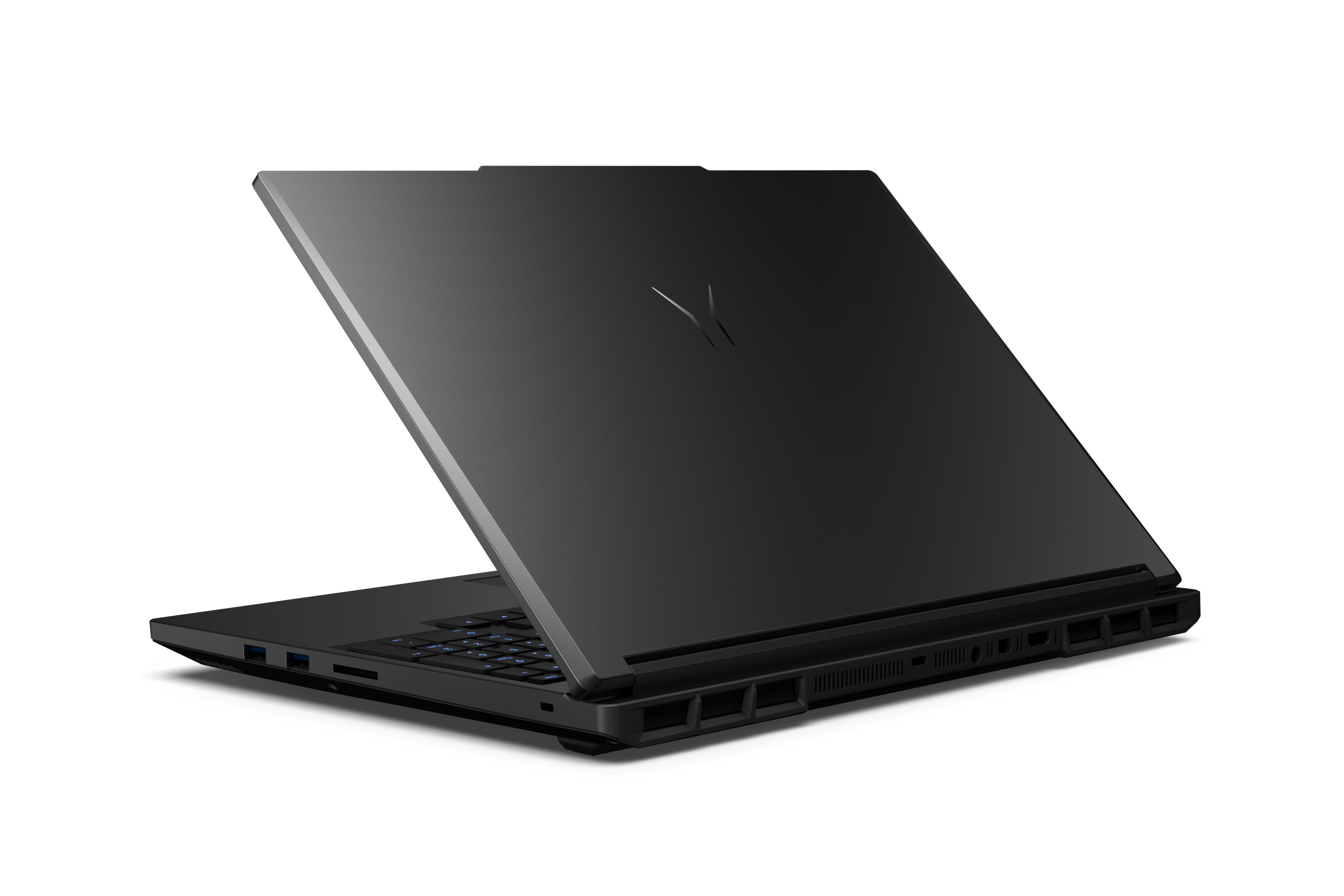 Schwarzer Laptop, geöffnet, angewinkelte Ansicht, weißer Hintergrund.