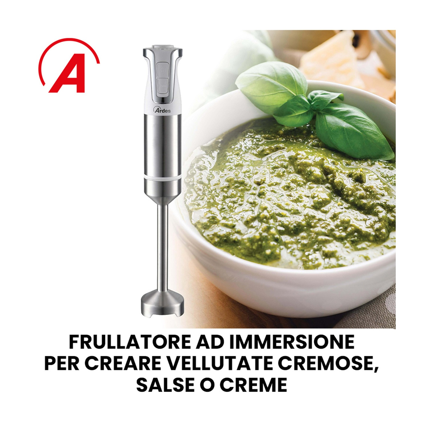 Un frullatore a immersione con pesto e testo: frullatore a immersione per salse o creme cremose.