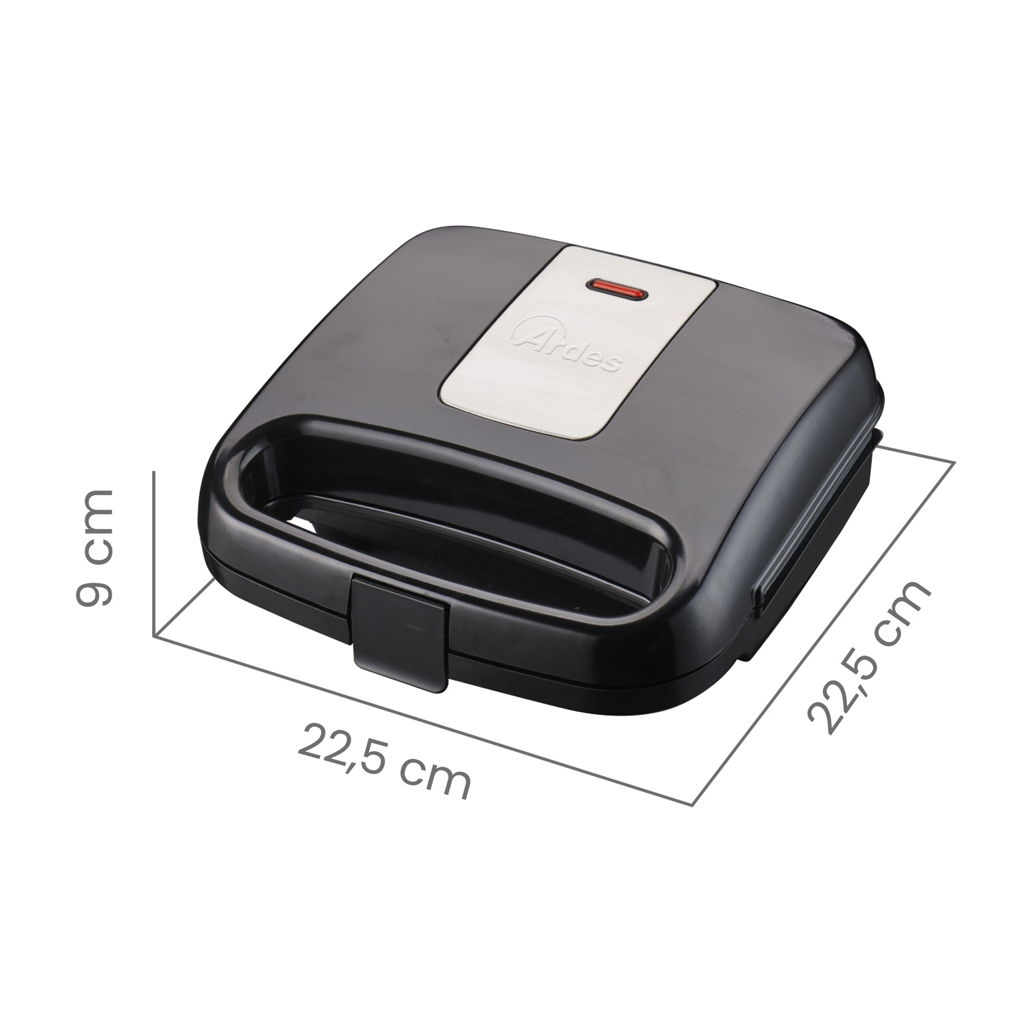 Macchina per sandwich nera con dimensioni: 22,5cm x 22,5cm, alta 9cm, sfondo bianco.
