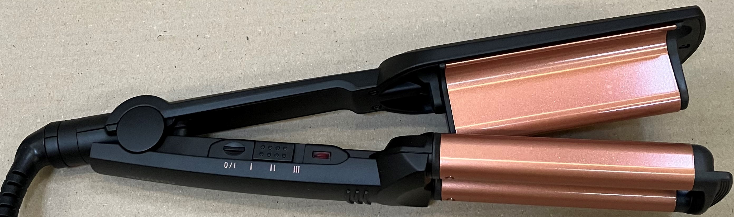 OUTLET - Falownica do włosów BABYLISS W2447E Deep Waves Czarno-złoty