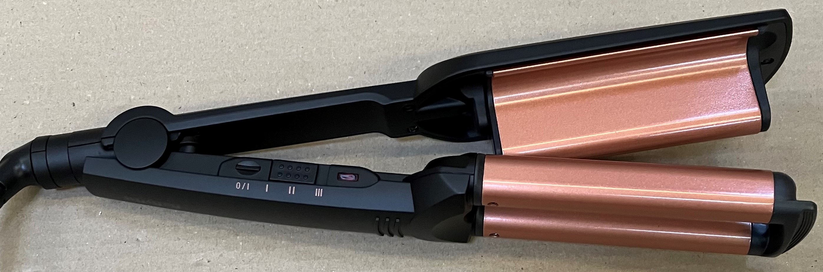 OUTLET - Falownica do włosów BABYLISS W2447E Deep Waves Czarno-złoty