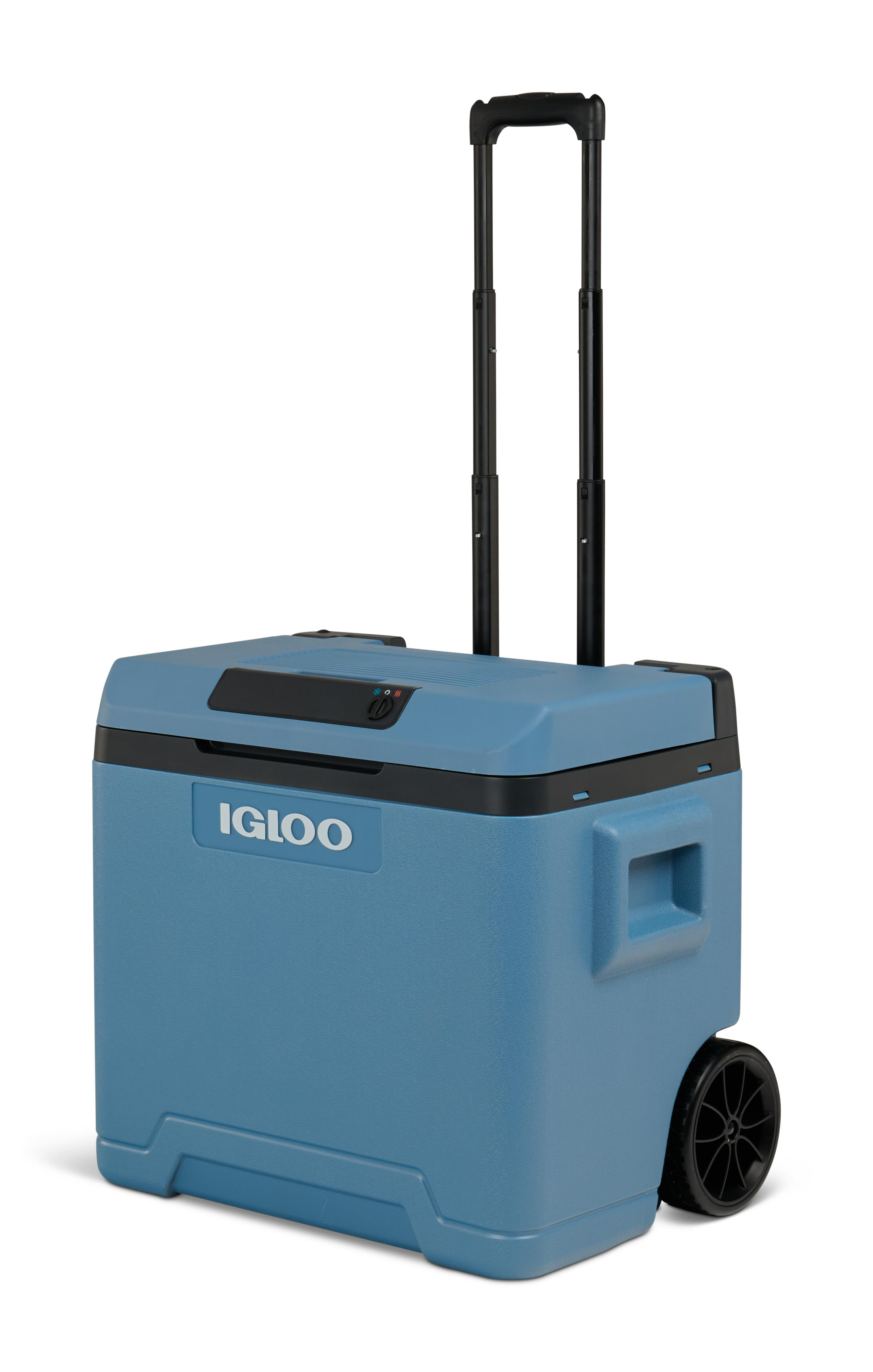 Blauer Igloo-Kühler mit schwarzem Griff und Rädern. Das Igloo-Logo ist sichtbar.