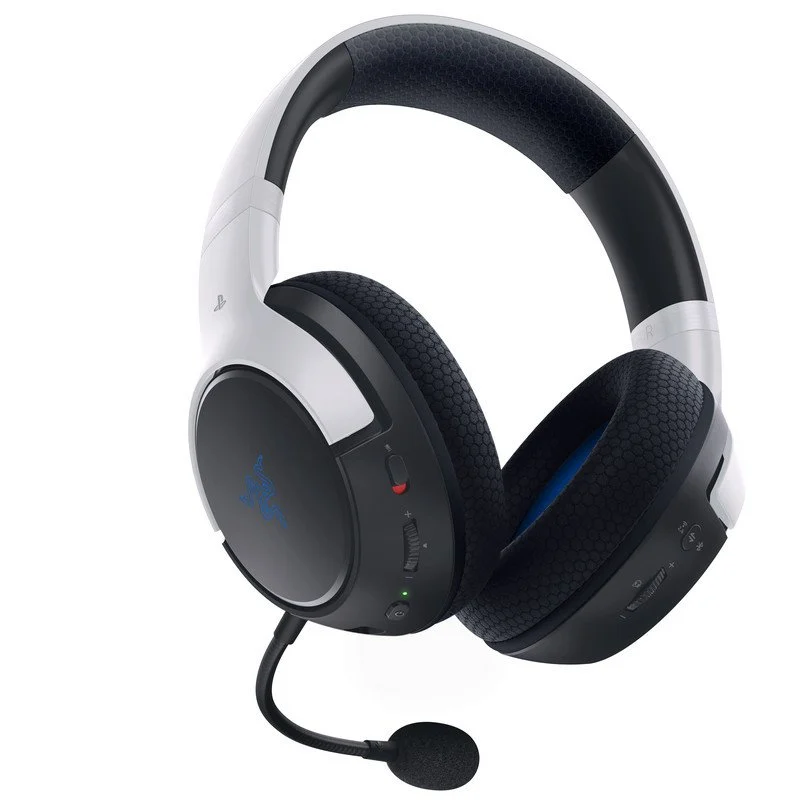 Auriculares gaming blancos y negros con micrófono.