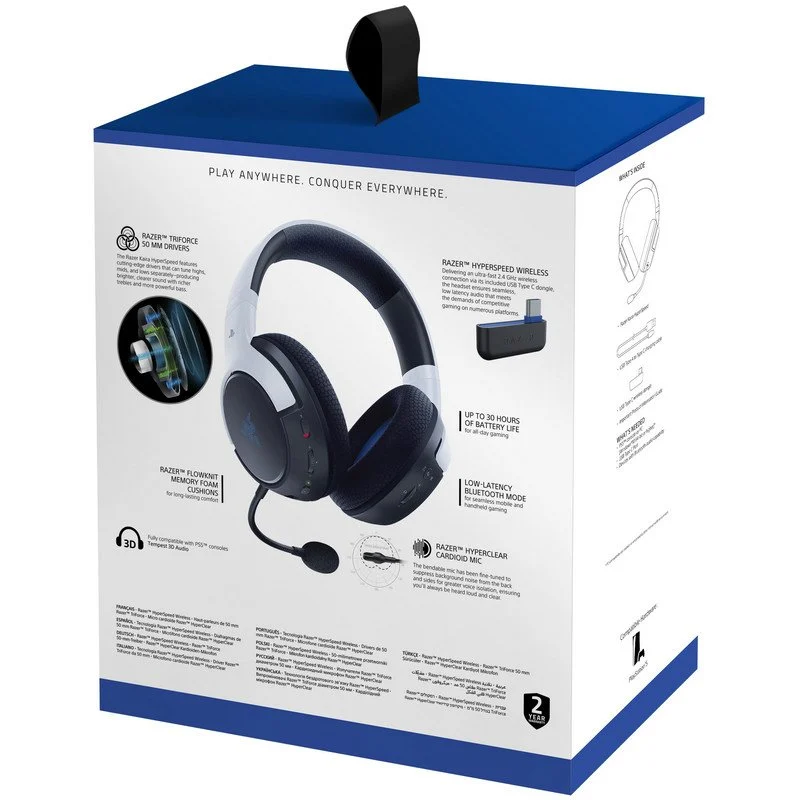 Caja de auriculares blancos y negros con micrófono, detalles azules y texto.