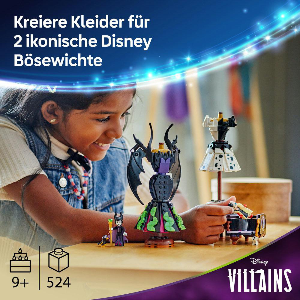 Ein Mädchen lächelt über LEGO-Figuren von Disney-Bösewichten und ihren Kleidern auf einem Tisch mit Text.