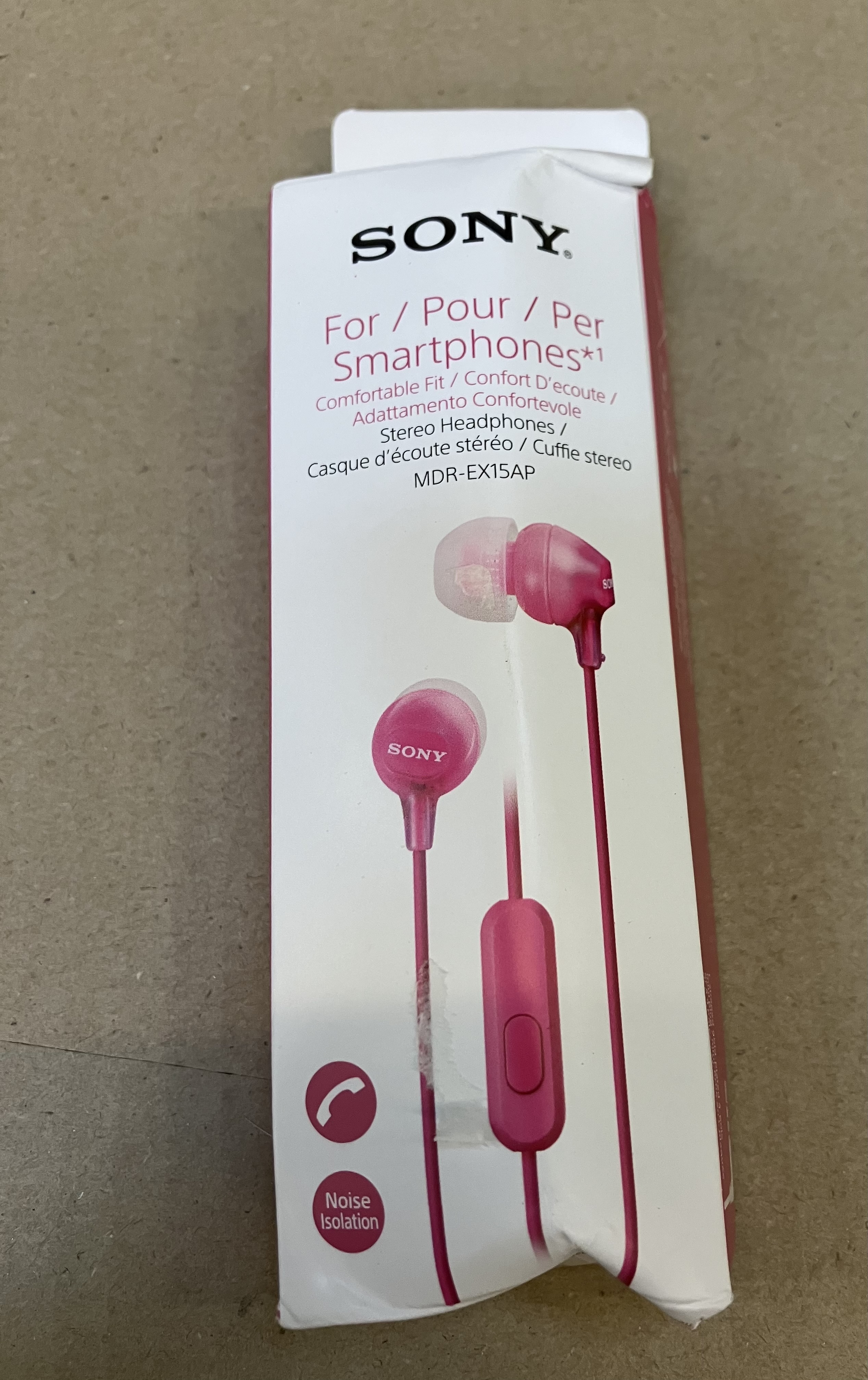 Opakowanie różowych słuchawek Sony MDR-EX15AP z izolacją szumów.