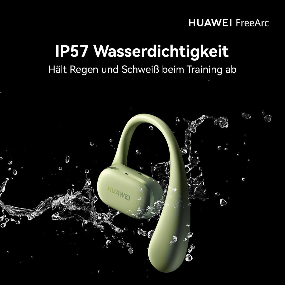 Ein grüner Huawei FreeArc-Kopfhörer im Wasser. Schwarzer Hintergrund, Wassertropfen und Text über Wasserbeständigkeit.