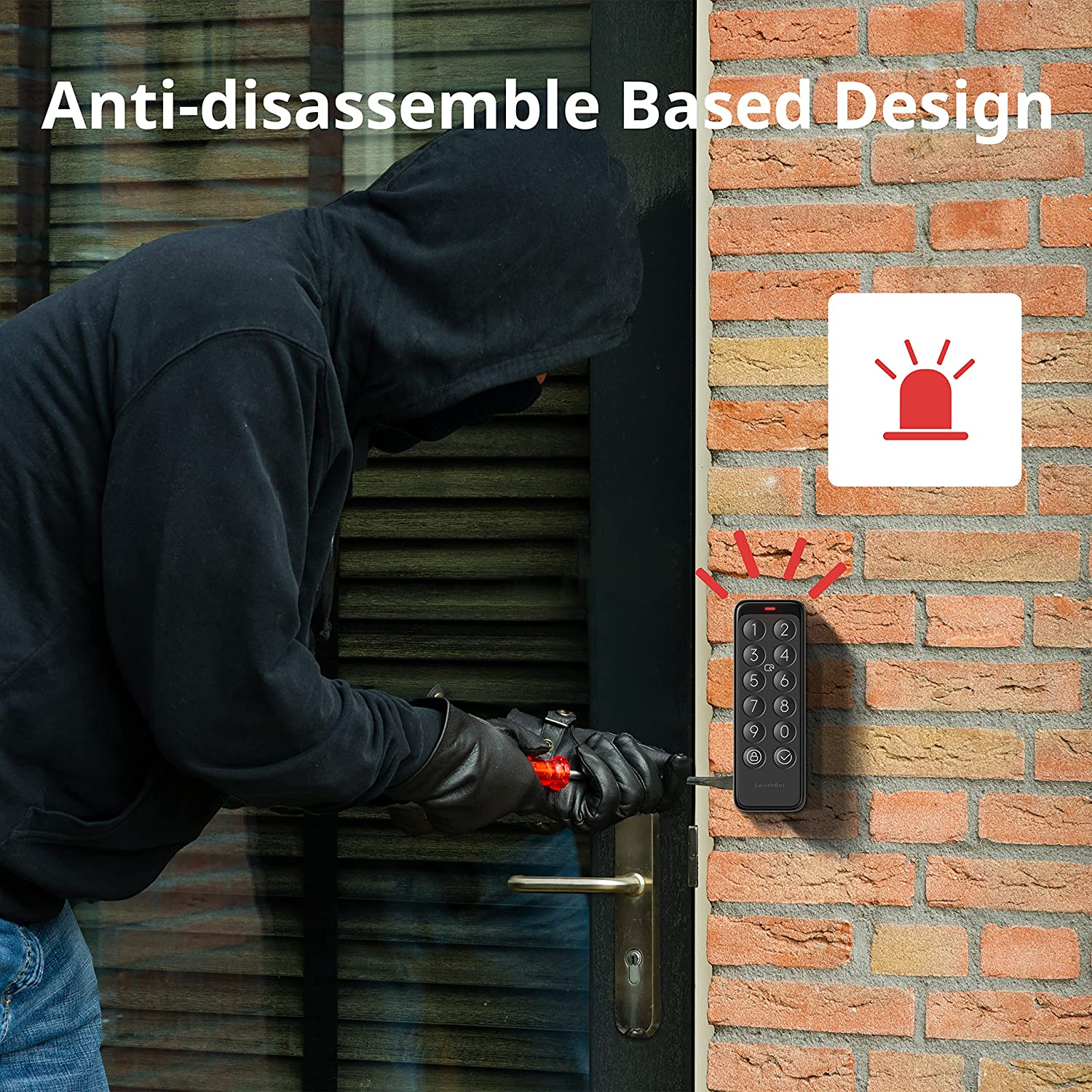 Ein Einbrecher versucht einzubrechen. Text: Anti-Demontage-basiertes Design. Alarm an der Tür.