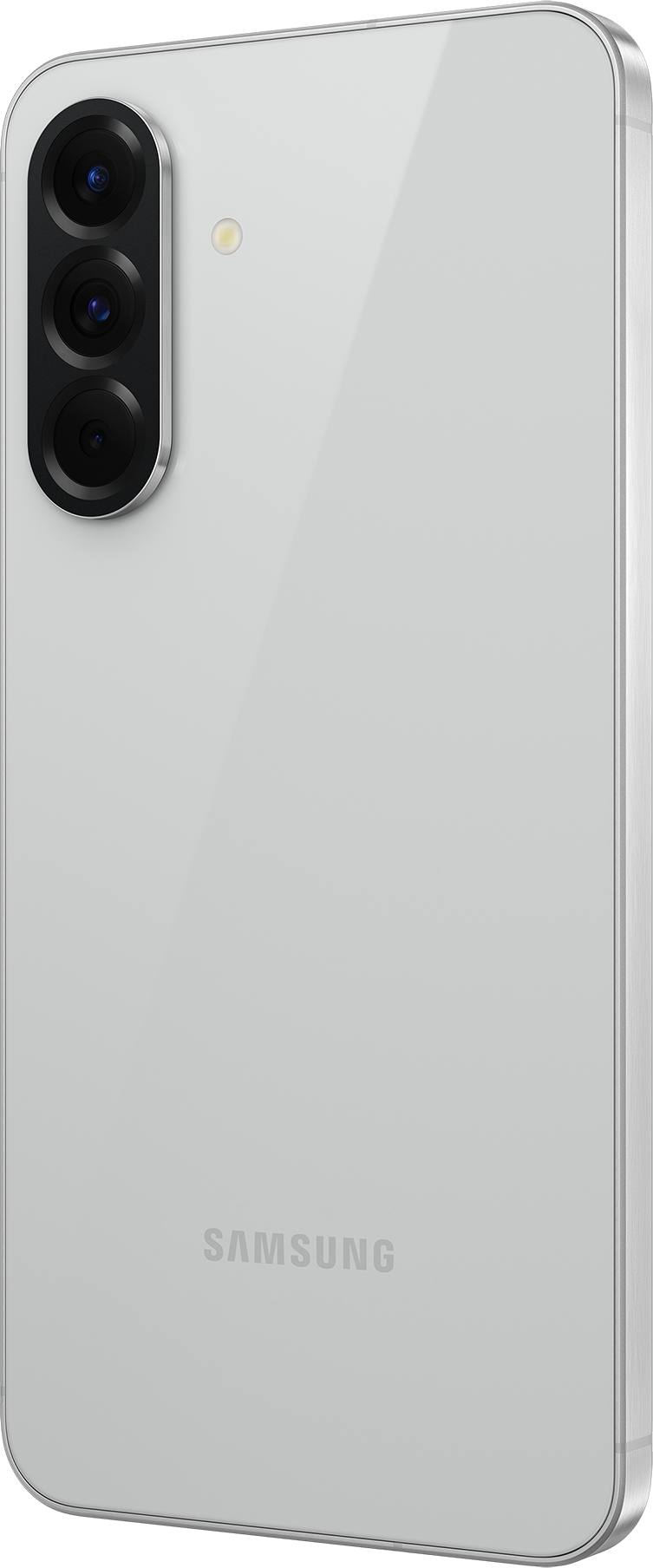 Ezüst telefon hátlapja három kamerával és Samsung logóval.