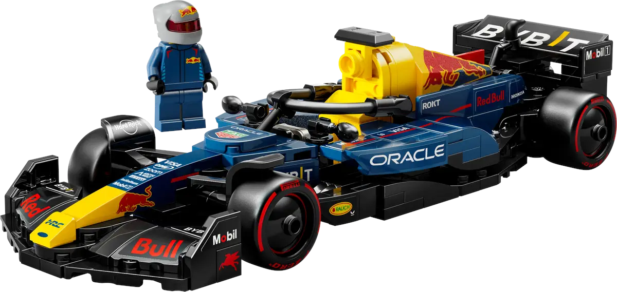 Model samochodu wyścigowego Lego Red Bull i minifigurka. Samochód jest głównie niebieski i żółty.