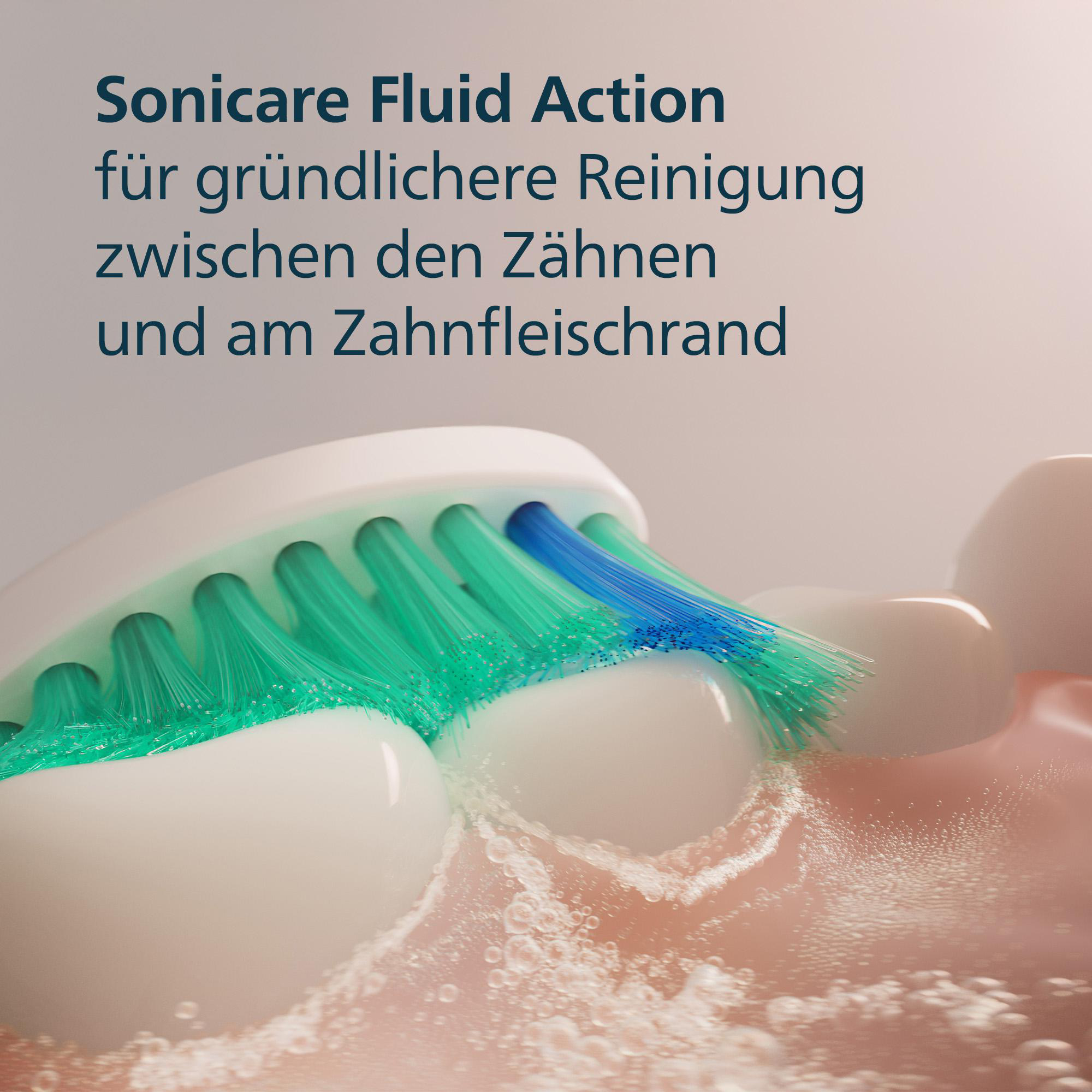 Zahnbürste putzt Zähne, zeigt Borsten, Wasser und Nahaufnahme von Bürstenkopf und Zähnen.