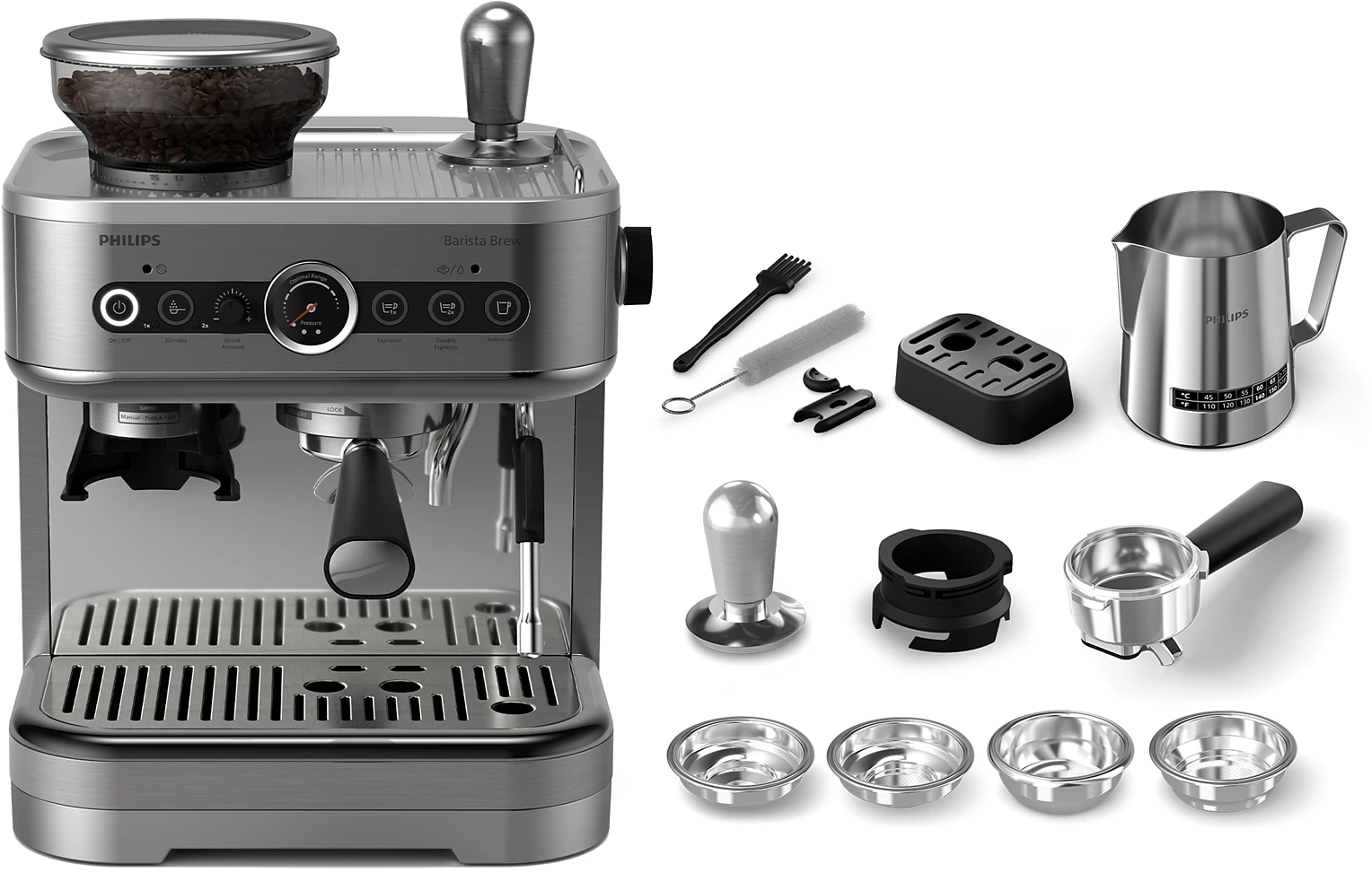 Une machine à expresso en acier inoxydable avec divers accessoires, dont une carafe à mousser le lait.
