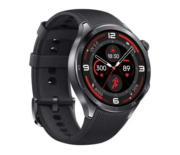 Czarny smartwatch z okrągłą tarczą, pokazujący czas i inne wskaźniki fitness.