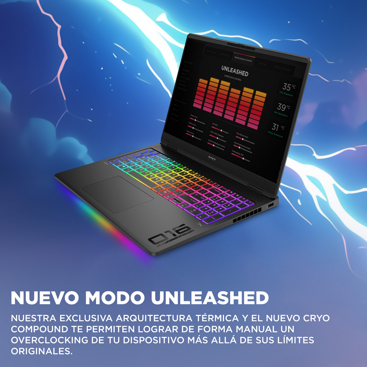 Un portátil con iluminación de teclado arcoíris muestra información de rendimiento.