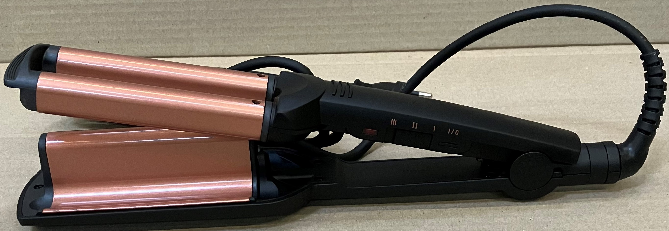 OUTLET - Falownica do włosów BABYLISS W2447E Deep Waves Czarno-złoty