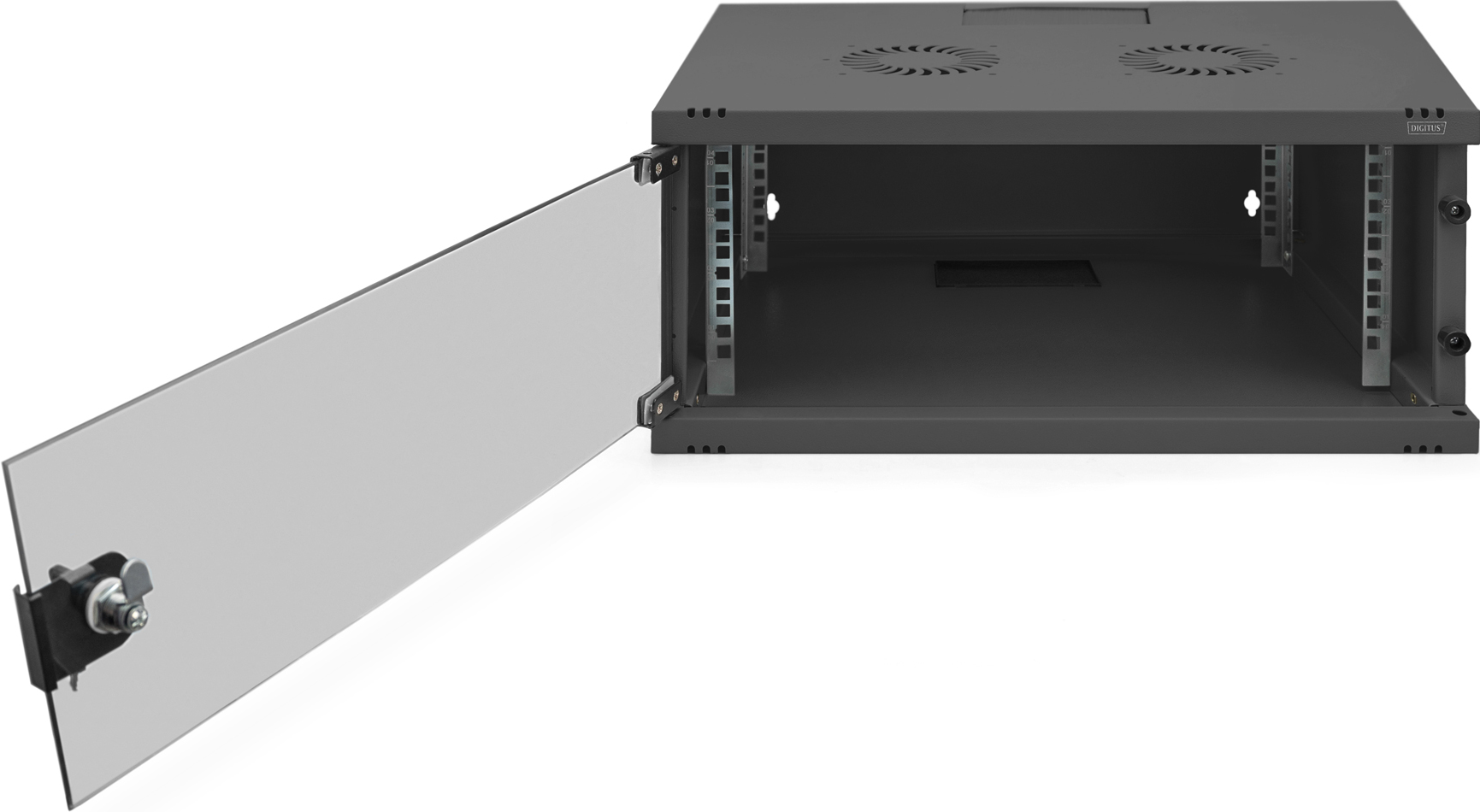 Geöffneter Serverschrank, der Innenraum zeigt, mit einer transparenten Tür.