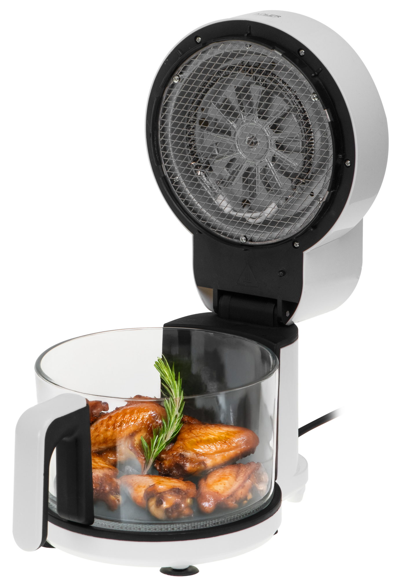Fehér légkeveréses fritőz csirkeszárnnyal és rozmaringgal, nyitva, fehér háttérrel.