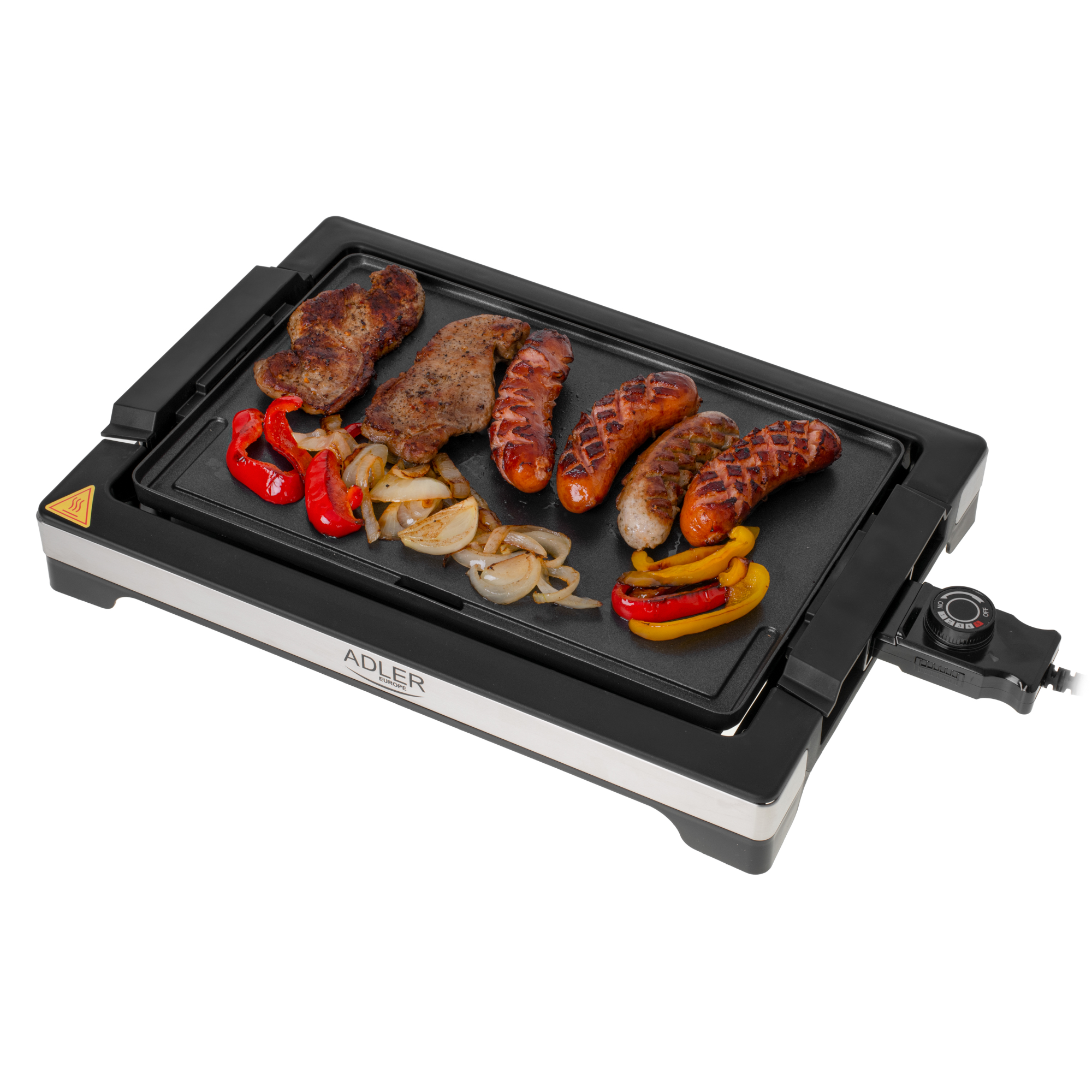 Elektromos grill sült hússal, kolbásszal és zöldségekkel.