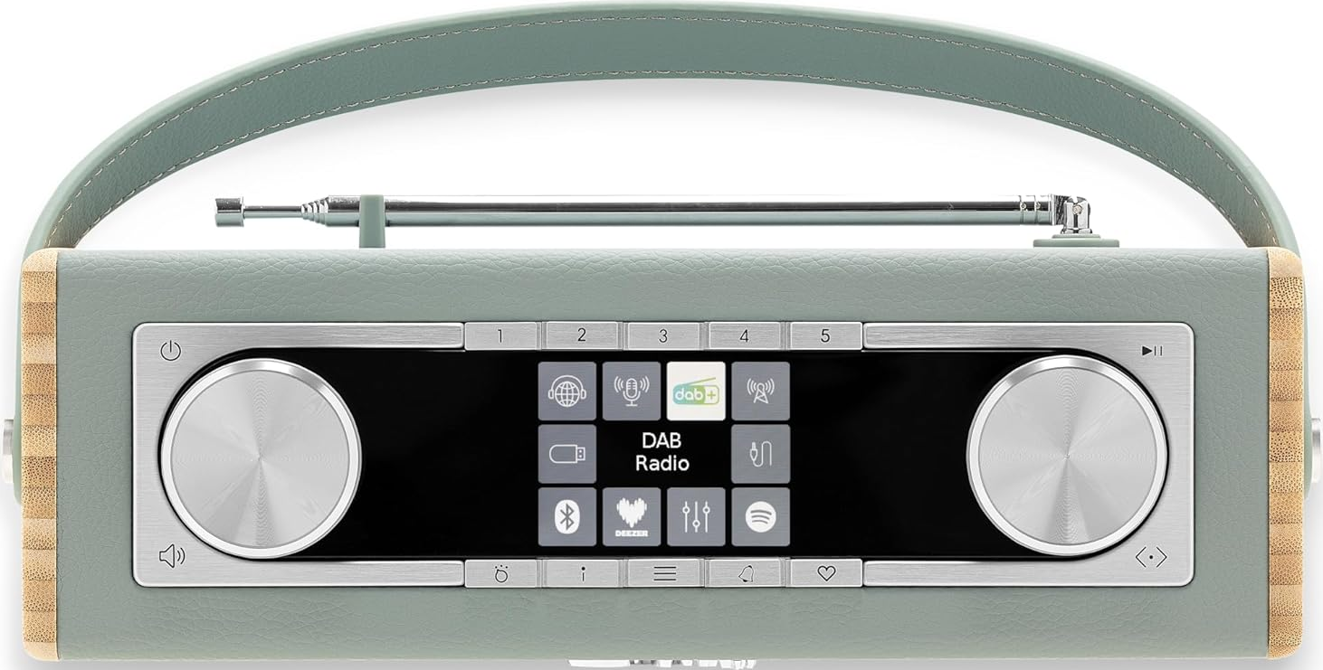 Ein DAB-Radio, hellgrün, mit einem Bildschirm. Das Radio hat einen Griff und Holzseiten.