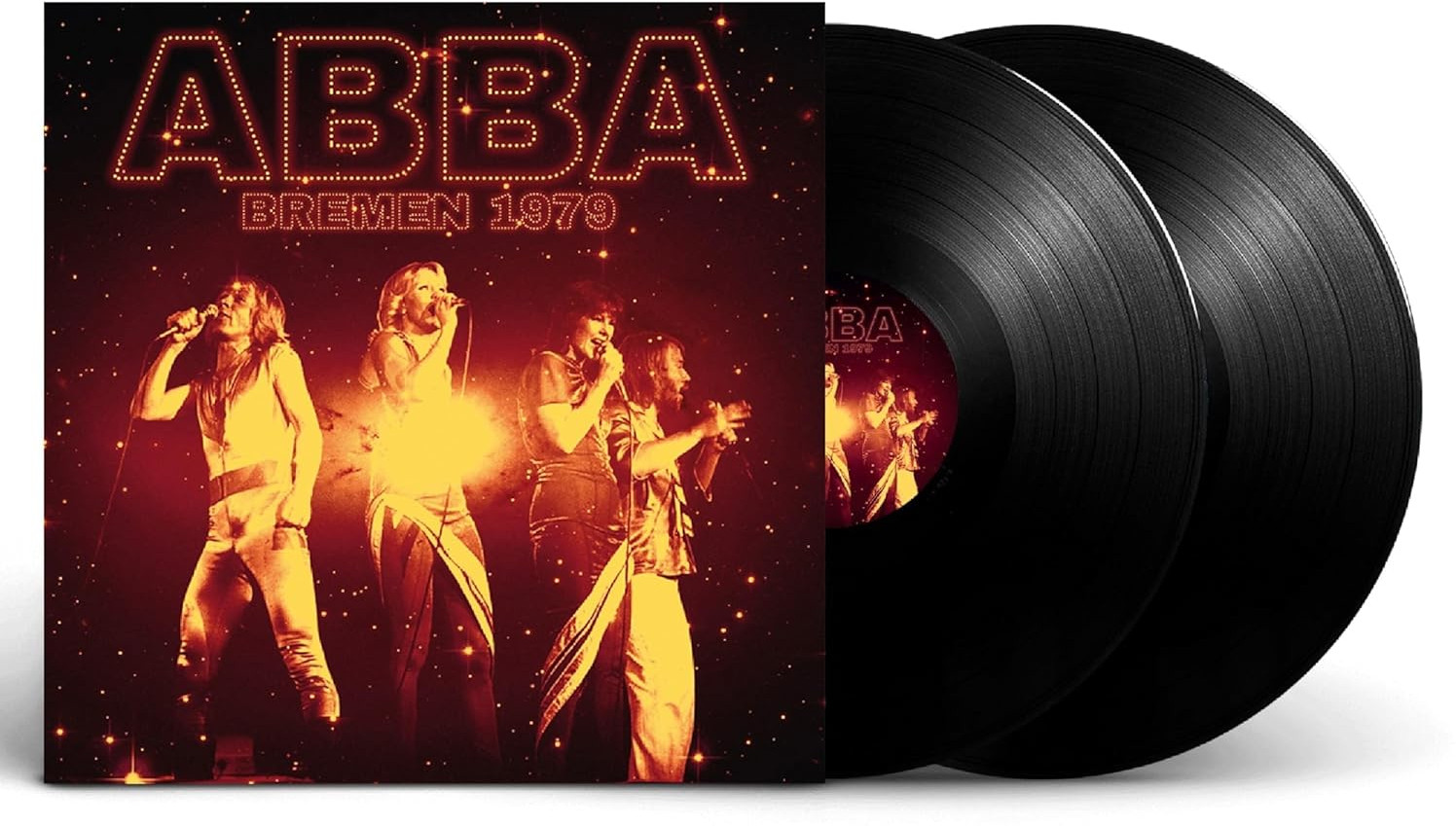 ABBA Bremen 1979 album borítója, a zenekar tagjai énekelnek a színpadon, jobbra bakelit lemezek.