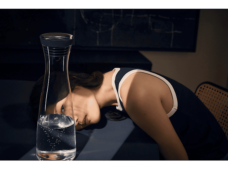 WMF Basic 1 Liter Wasserkaraffe Transparent/Schwarz