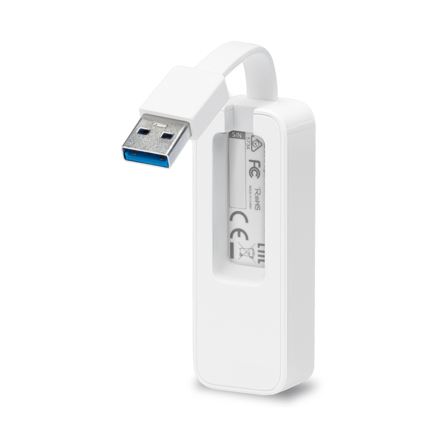 Un adattatore USB-C bianco con un'estremità USB blu, isolato su sfondo bianco.