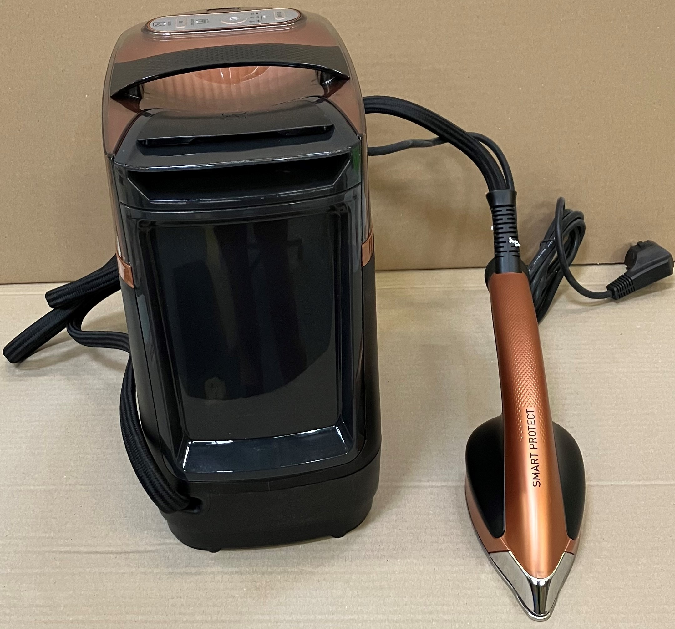 OUTLET - Generator pary TEFAL IXEO Power QT2020 Czarno-złoty