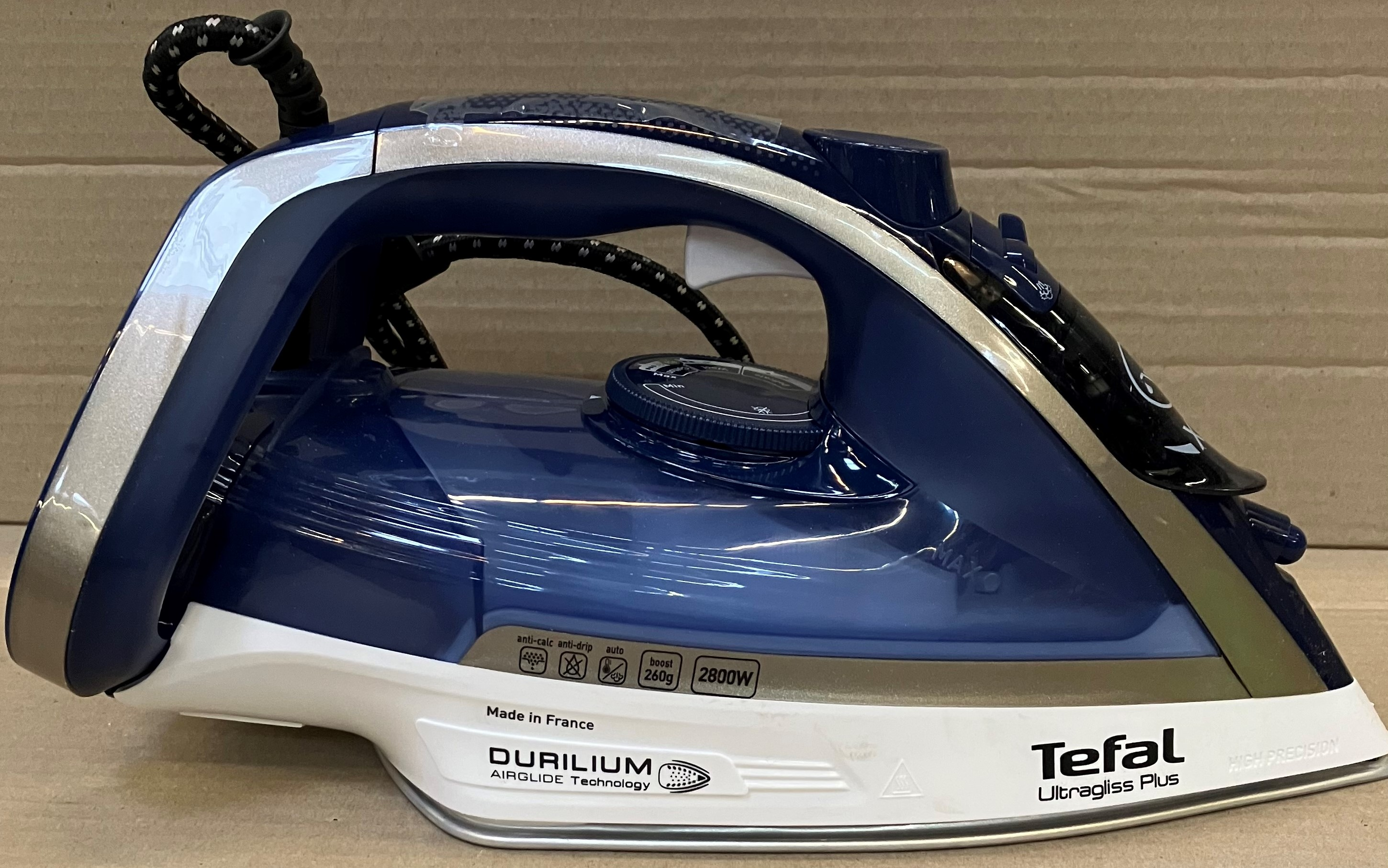 OUTLET - Żelazko TEFAL FV6812 Ultragliss Plus Biało-granatowy