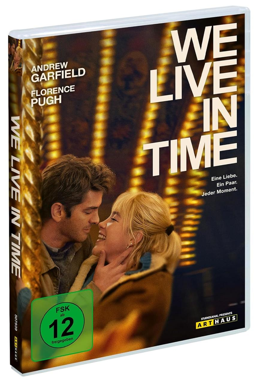 DVD-Cover: 'WE LIVE IN TIME' mit Andrew Garfield und Florence Pugh. Grüne 12-Kennzeichnung. Deutscher Text.