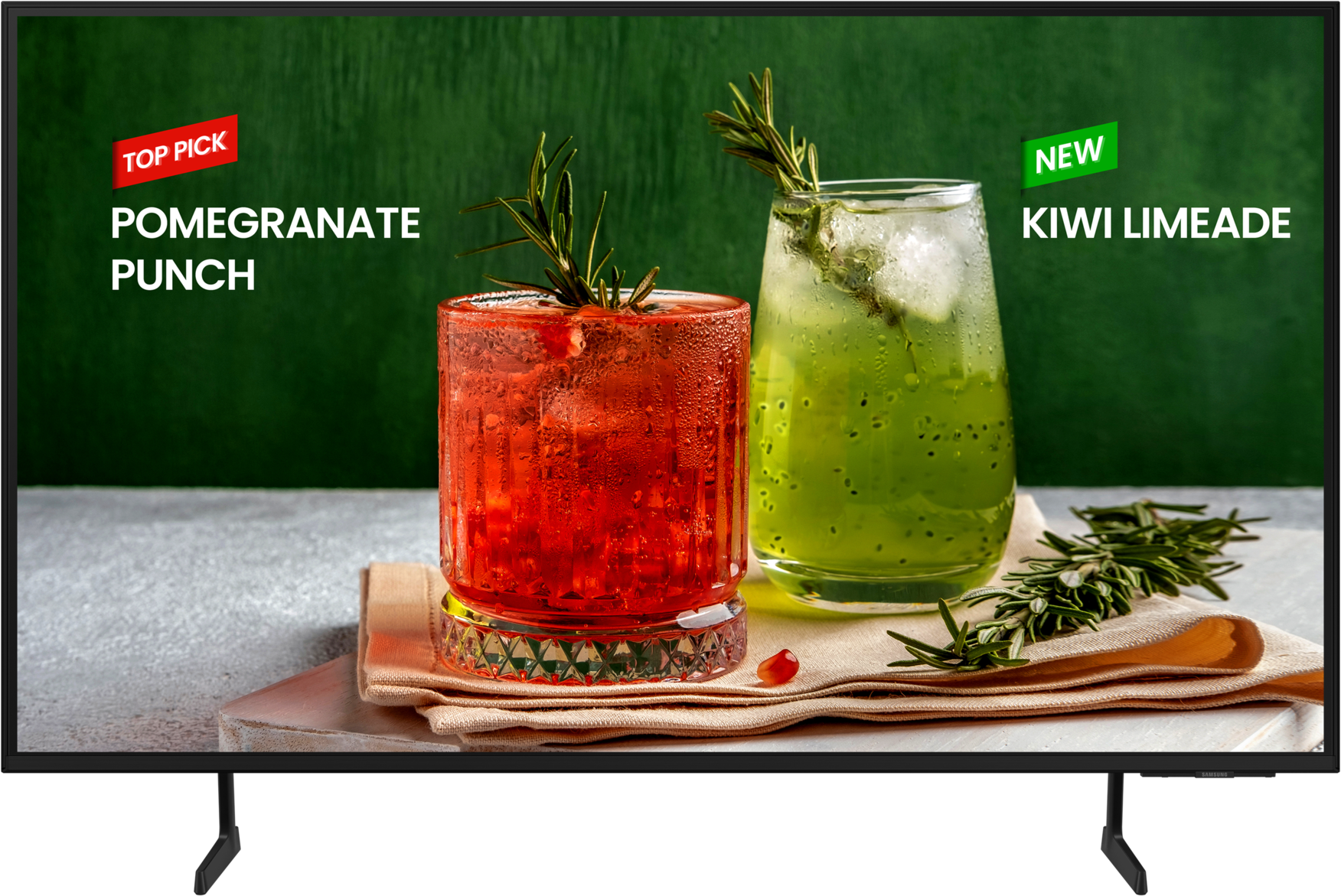 TV-Bildschirm mit Granatapfel-Punsch und Kiwi-Limetten-Getränk. Grüner Hintergrund. Zwei Getränke.
