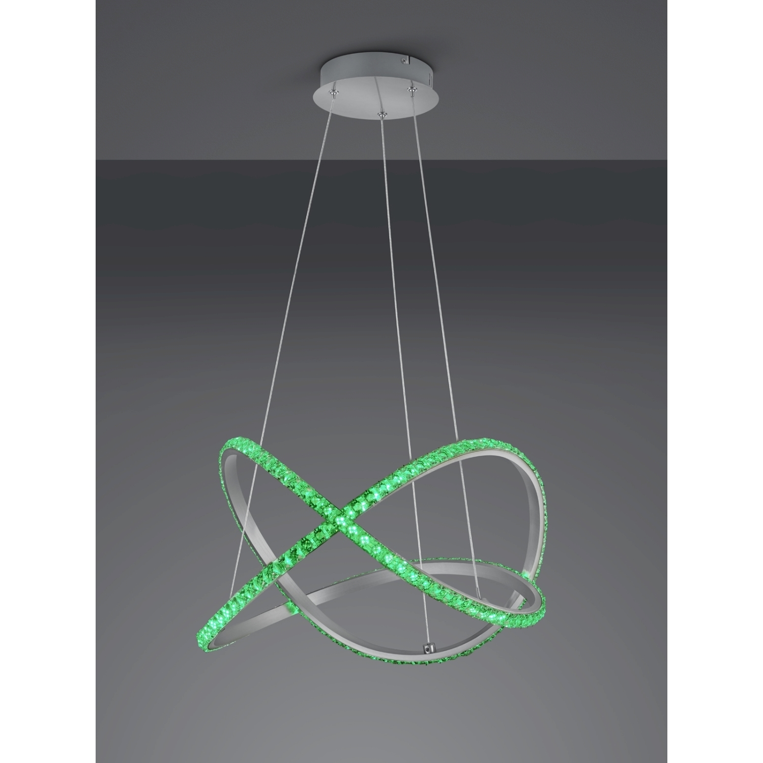 Lampadario moderno verde e argento con anelli intersecati e luci verdi.