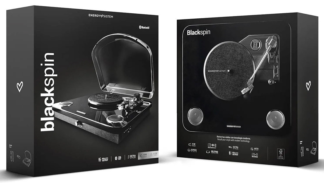 Két fekete doboz egy lemezjátszóról, amelyen a „Blackspin” név szerepel, a készüléket mutatva.