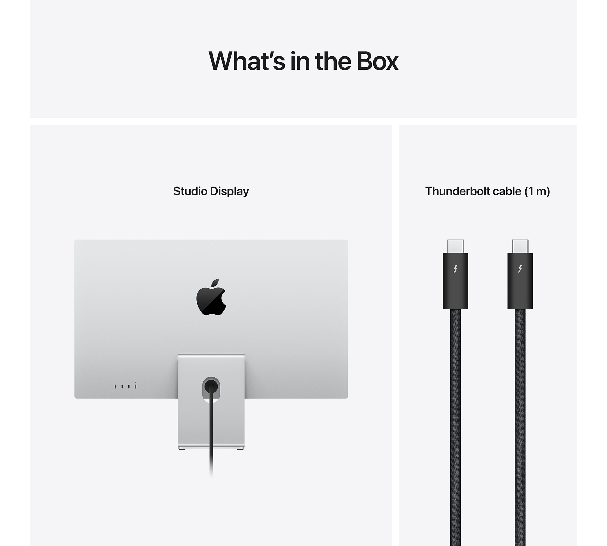 Monitor, Apple logó. Studio Display állvánnyal, fekete kábel.