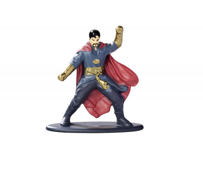 Eine Doctor Strange-Figur in dynamischer Pose, in seinem ikonischen blauen und roten Kostüm.