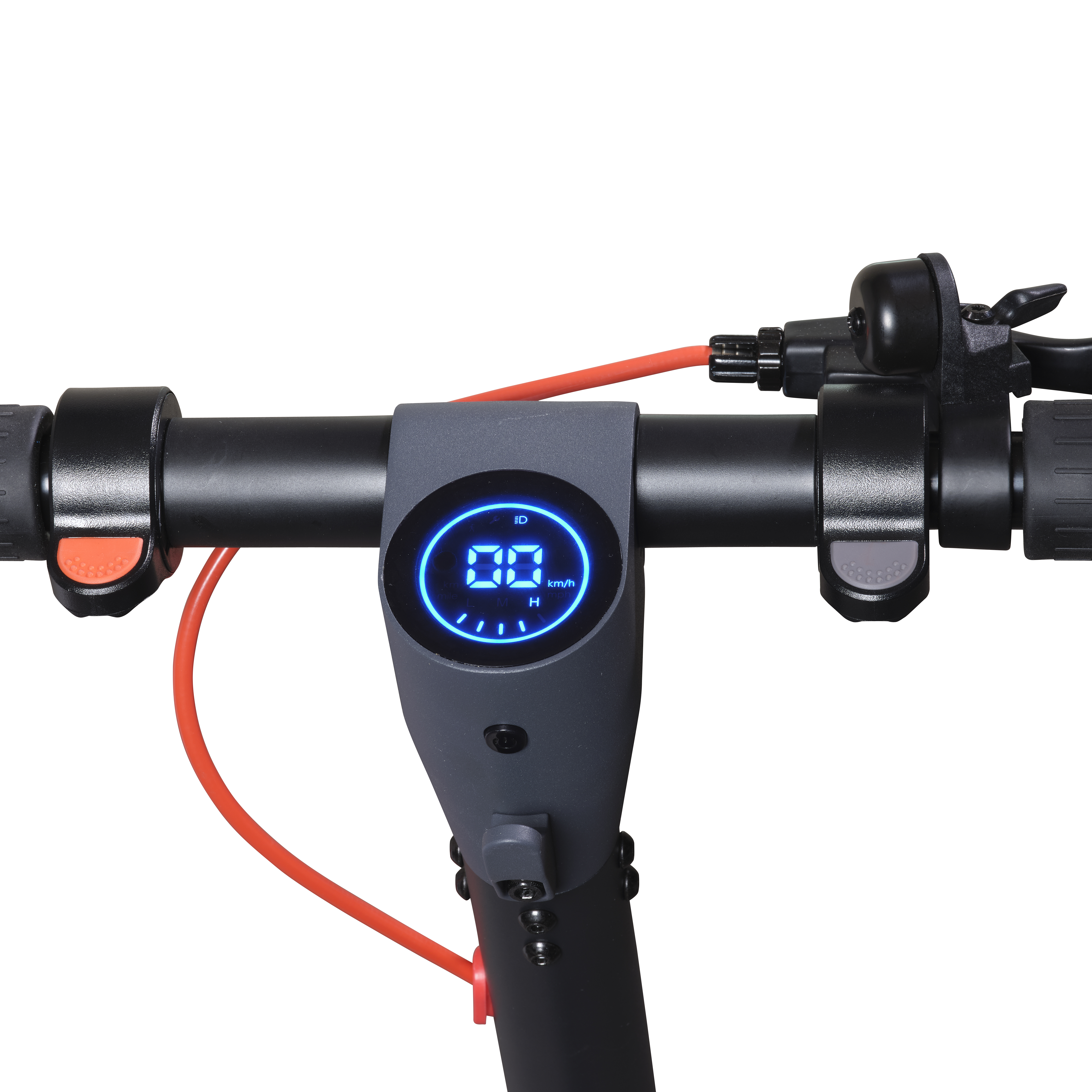 Nahaufnahme des Lenkers eines Elektrorollers. Das Display zeigt die Geschwindigkeit. Schwarze Griffe, rotes Kabel und Klingel.