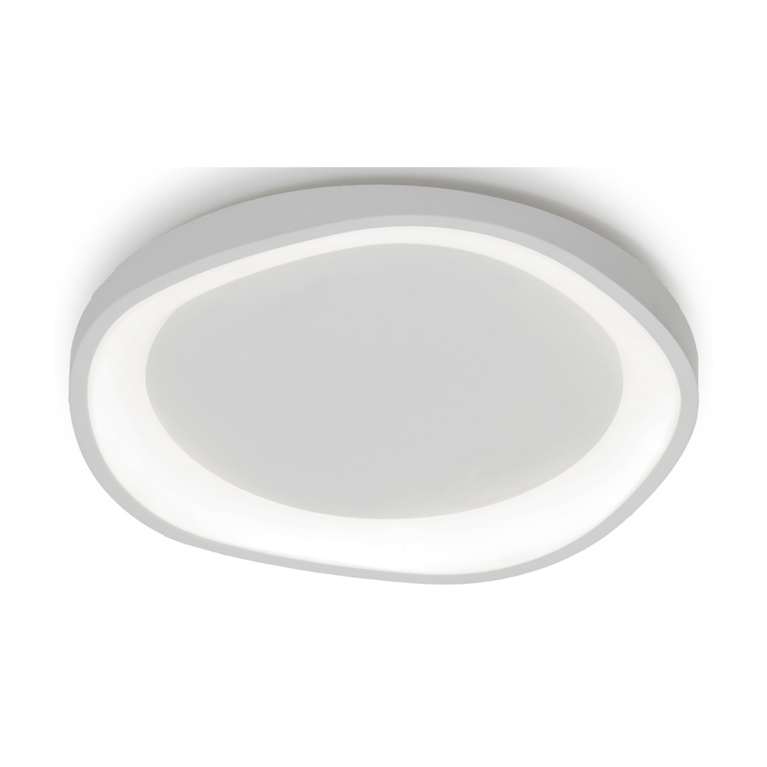 Una moderna plafoniera con una luce bianca di forma ovale in un soffitto bianco. La luce è accesa.