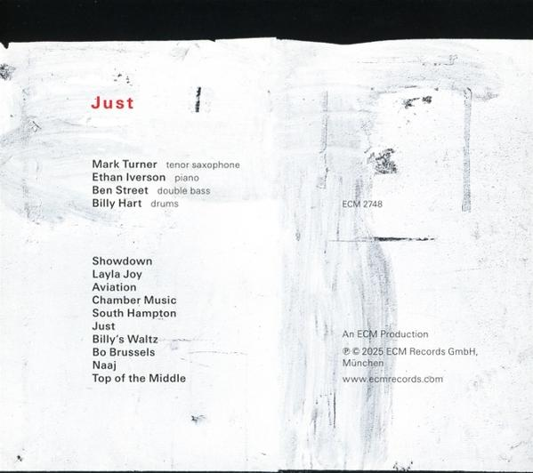 Albumcover mit handgeschriebenem Text und Künstlernamen, schwarz und weiß.
