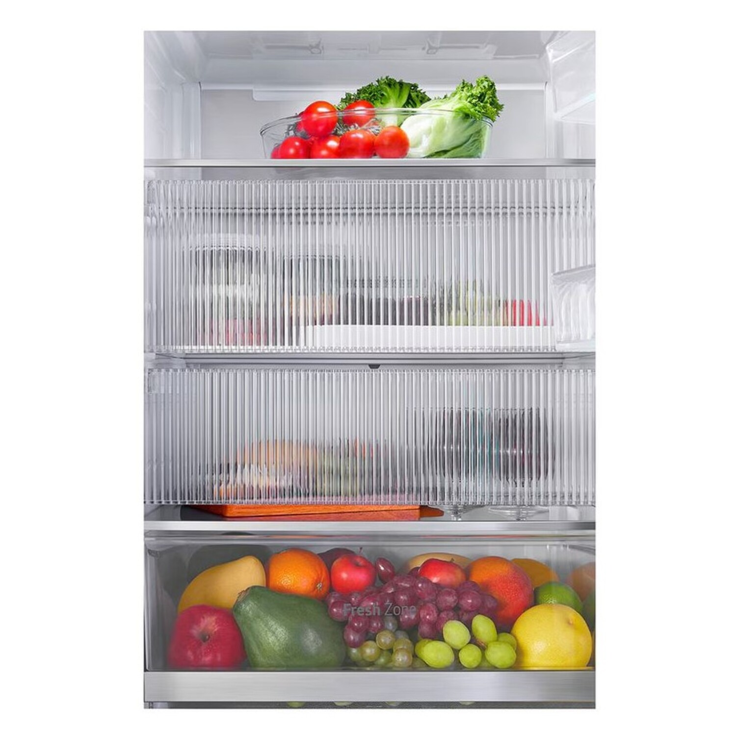Koelkast interieur met fruit en groenten op planken.