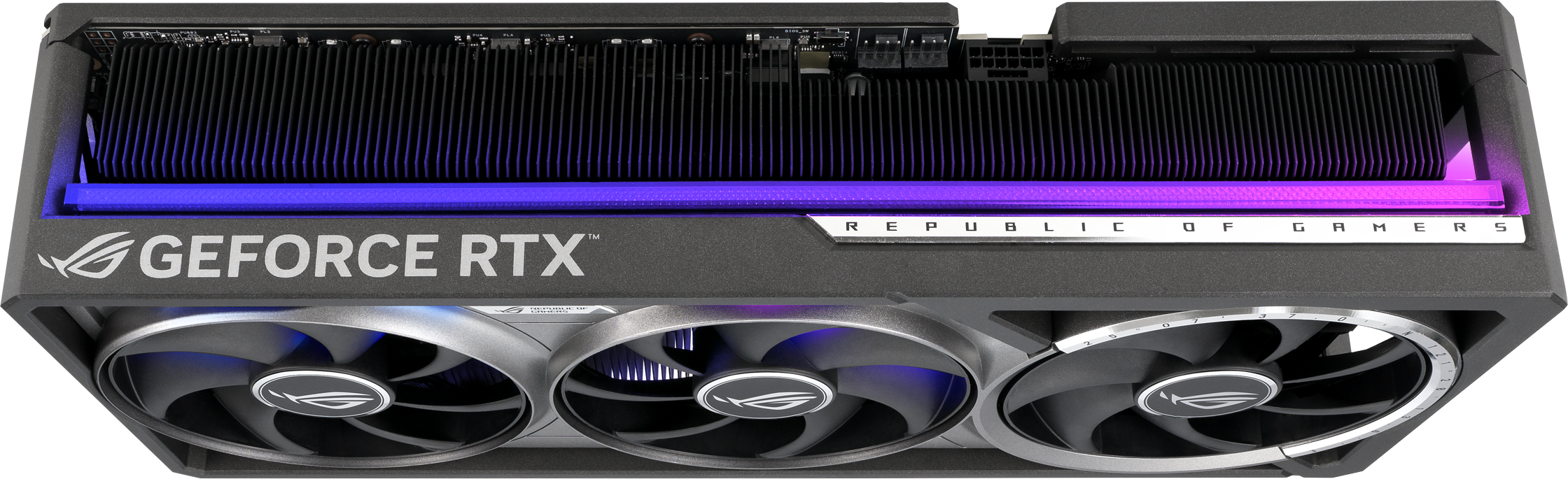 Carte graphique GeForce RTX. Trois ventilateurs. Design noir et gris. Éclairage RGB.