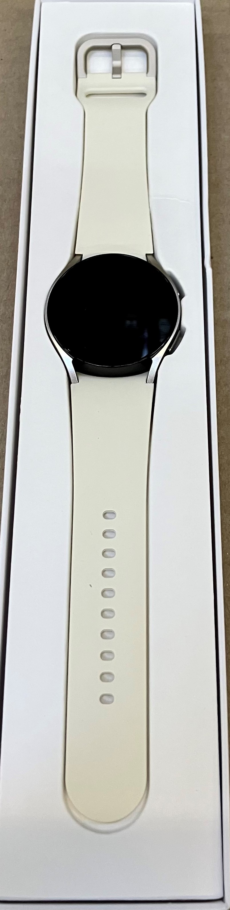 OUTLET - Smartwatch GPS SAMSUNG Galaxy Watch6 BT 40mm Aluminum Gold SM-R930NZEAEUE Kremowy