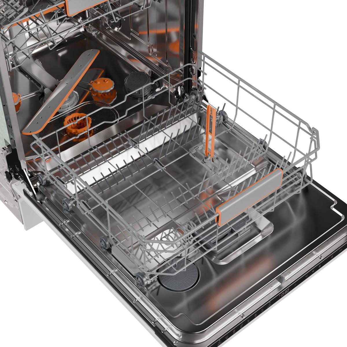 Offene Spülmaschine mit Gestellen und orangefarbenen Akzenten. Silberner Innenraum.