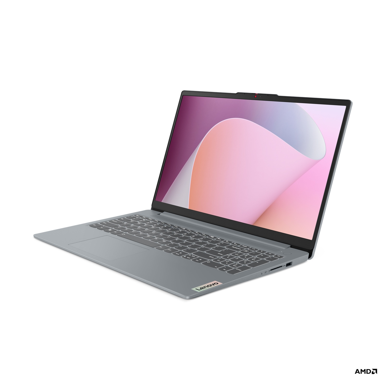 Een grijze Lenovo laptop, open, op een wit oppervlak, lichte hoek.