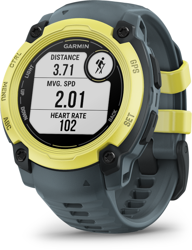 Garmin okosóra digitális kijelzővel, adatokkal.